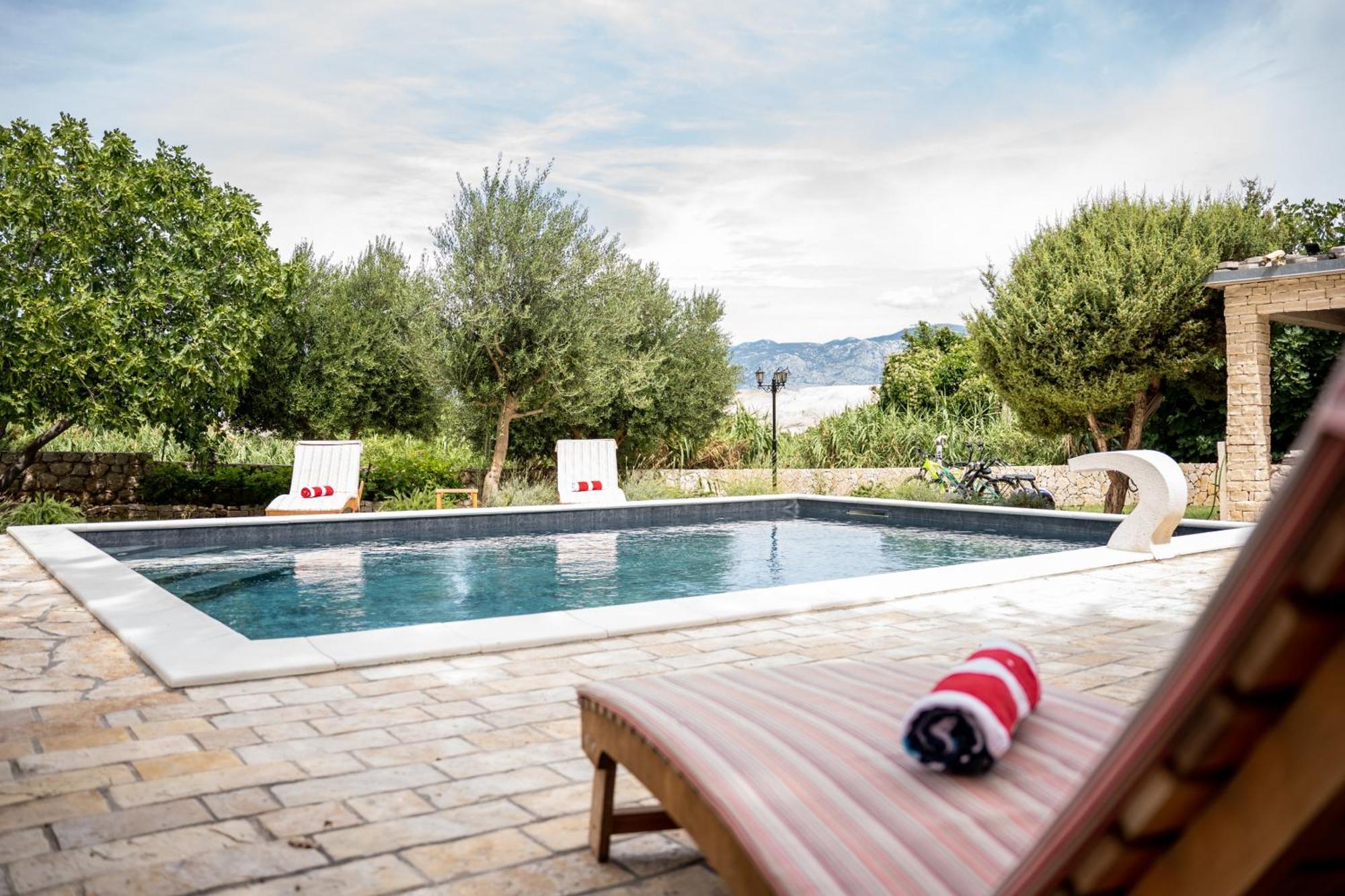 Villa Pag Dubrava Relax With Pool Bosana Eksteriør billede